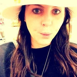 Meet your Posher, Renee